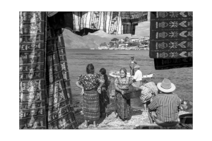 002-48605 Noir et blanc.tif